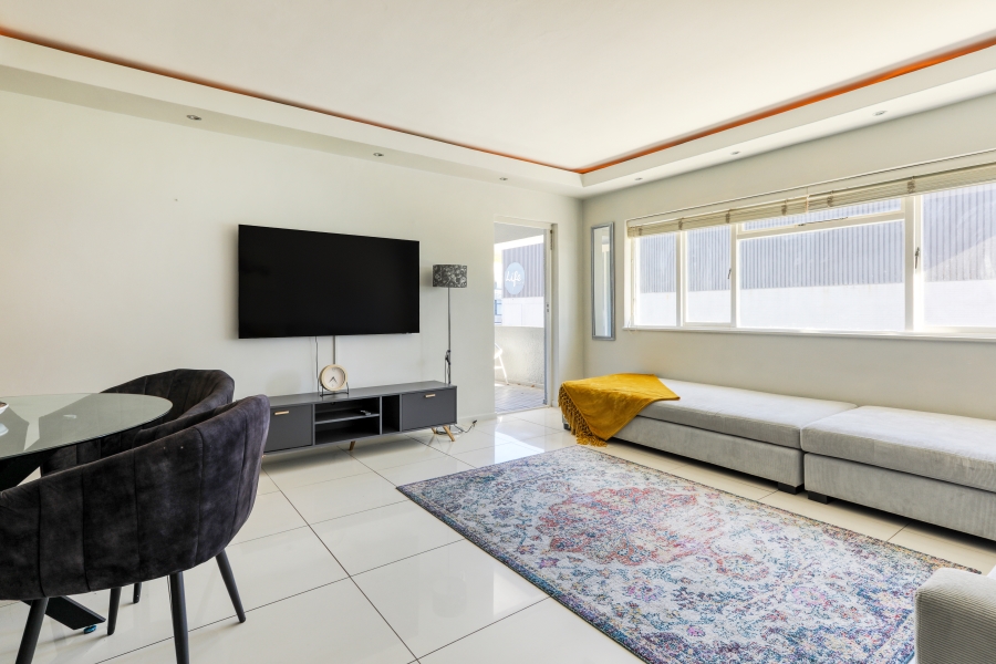 2 Bedroom Property for Sale in Sea Point Western Cape